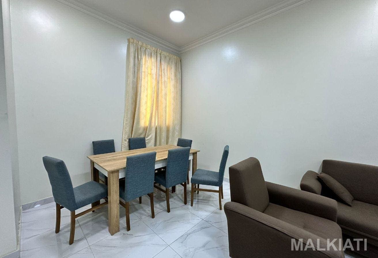 Fully furnished flat| 02 Bedrooms| All-inclusive - Image 3