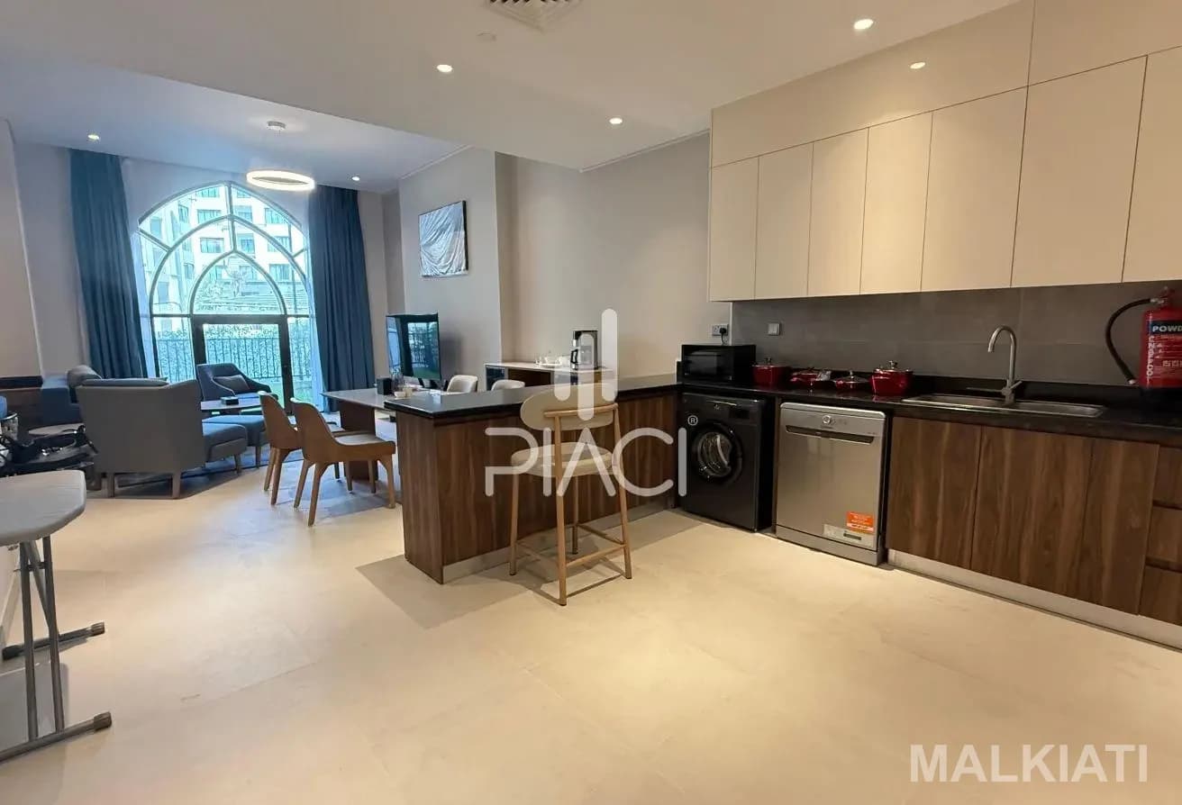 Modern Studio | Fully Furnished | Prime Beachfront - Image 3