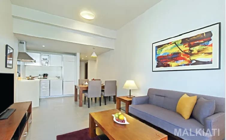 Luxury Seafront Fully Furnished 1 BR Deluxe | The Curve Hotel | West Bay | Monthly Stay (4-6 Months) - Image 2