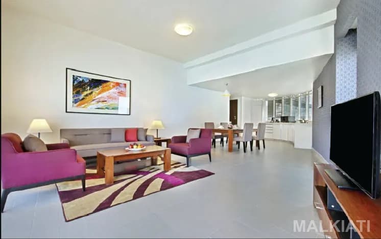 Luxury Seafront Fully Furnished 1 BR Premiere | The Curve Hotel | Monthly Contract (4-6 Months) - Image 3