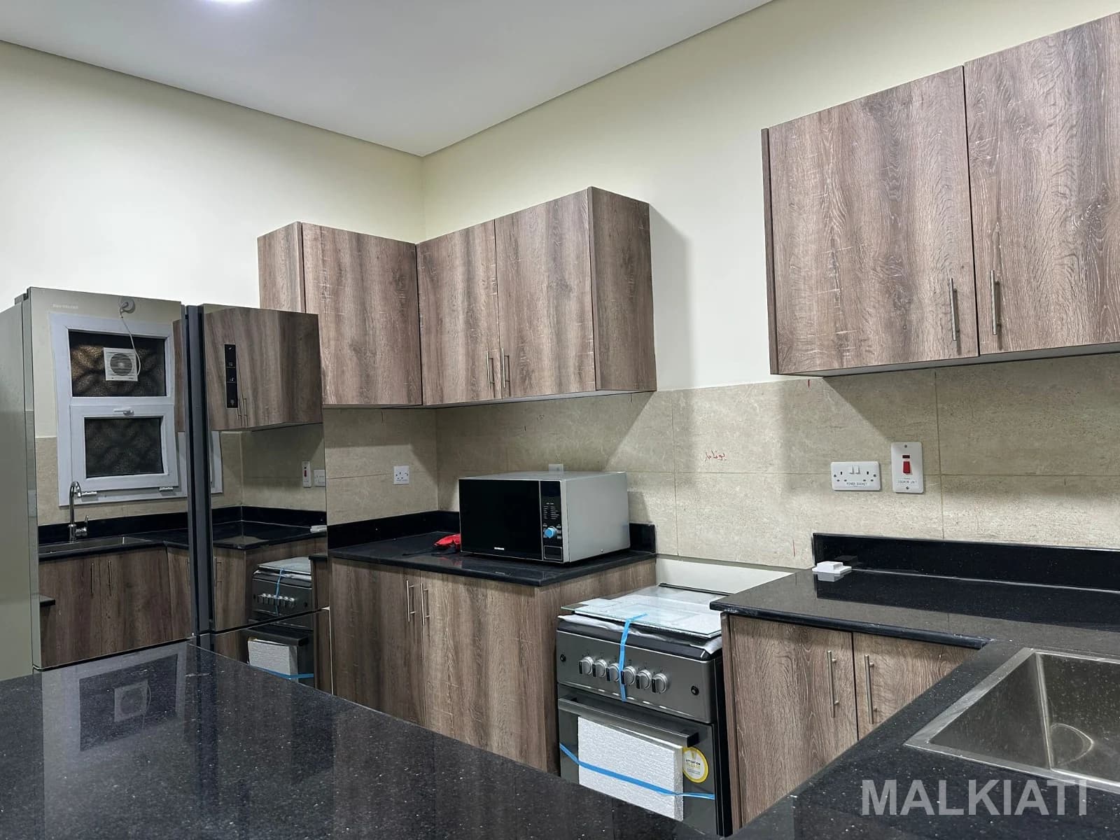 2BHK Fully Furnished - Image 4